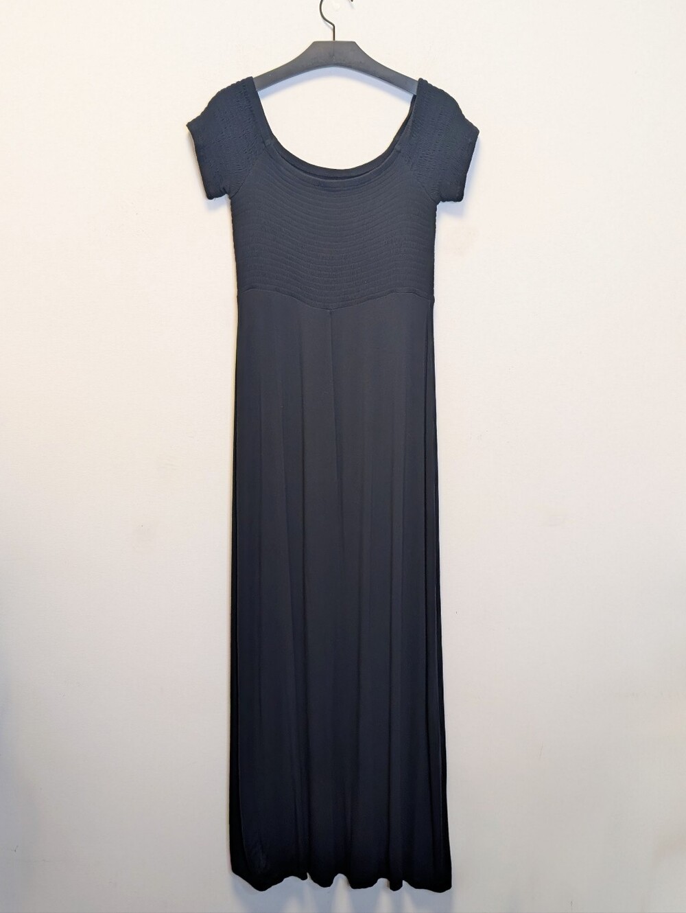Express Black Maxi Dress Smocked Textured Bodice Dramatic Double Slit Stretchy M - Picture 10 of 13